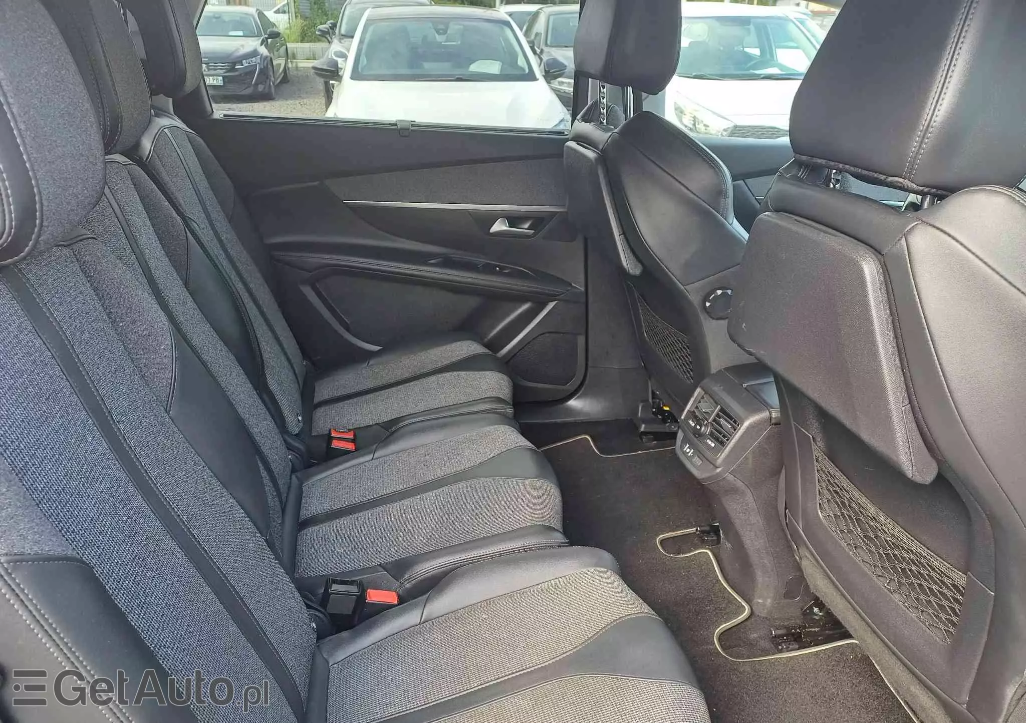 PEUGEOT 5008 Allure 130 S&S