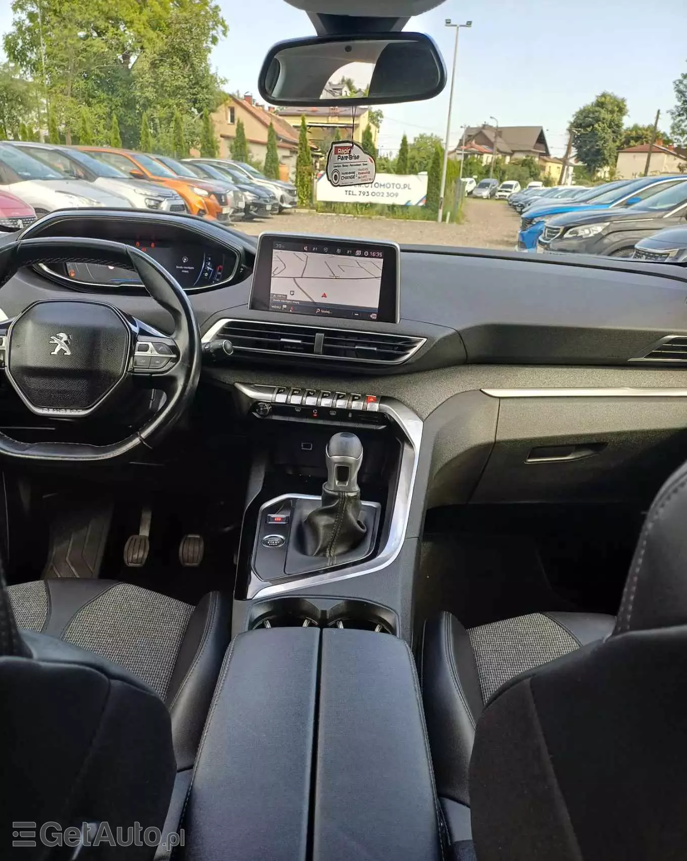 PEUGEOT 5008 Allure 130 S&S