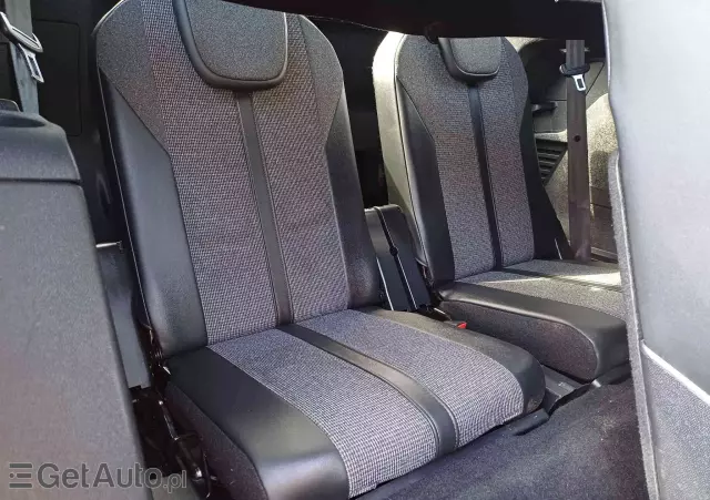 PEUGEOT 5008 Allure 130 S&S