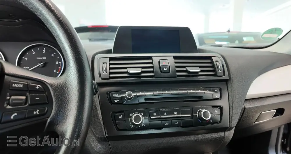 BMW Seria 1 116d EfficientDynamics Edition Urban Line