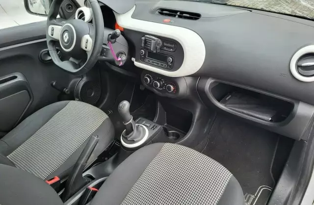 RENAULT Twingo 