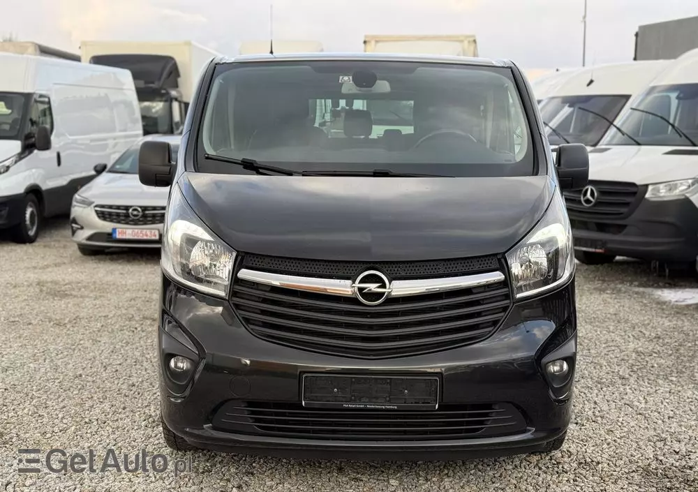 OPEL VIVARO 145KM/ Brygadówka 5 osób/rej.na 8/Klima/Tempomat/Kamera/Hak/fv Vat 23% 