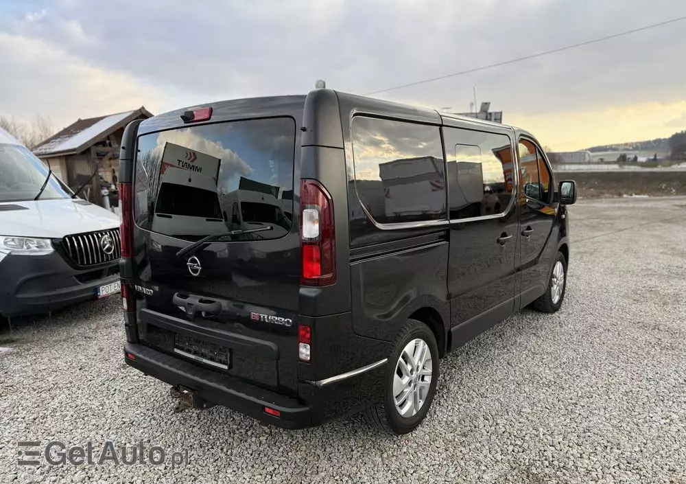 OPEL VIVARO 145KM/ Brygadówka 5 osób/rej.na 8/Klima/Tempomat/Kamera/Hak/fv Vat 23% 