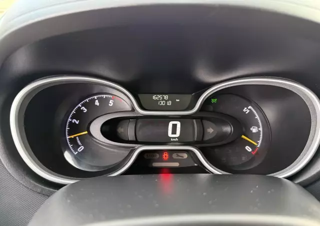 OPEL VIVARO 145KM/ Brygadówka 5 osób/rej.na 8/Klima/Tempomat/Kamera/Hak/fv Vat 23% 