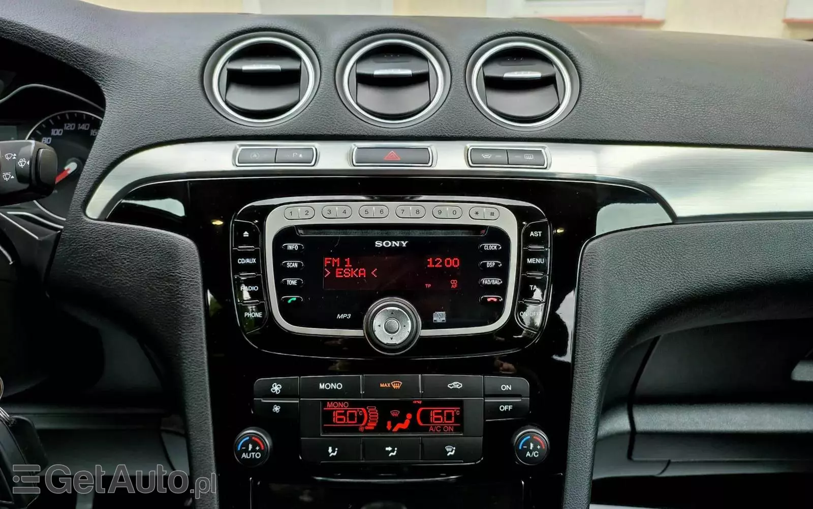 FORD S-Max 1.6 T Titanium