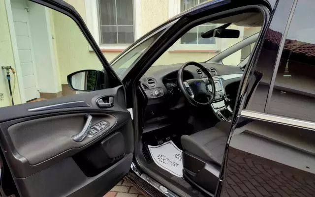 FORD S-Max 1.6 T Titanium