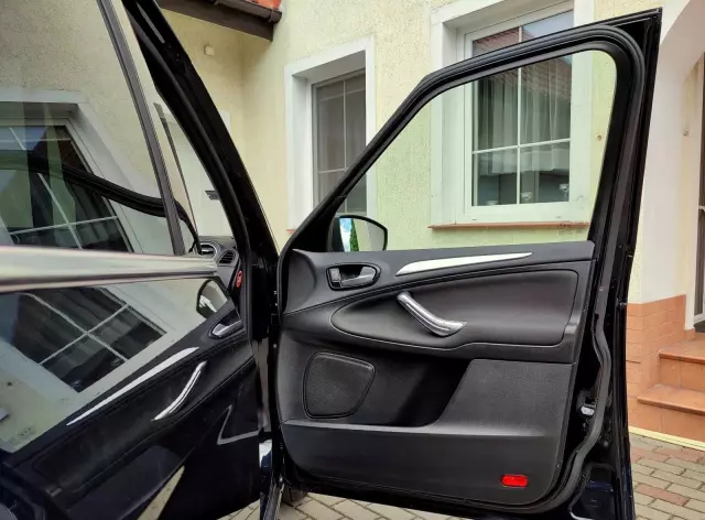 FORD S-Max 1.6 T Titanium