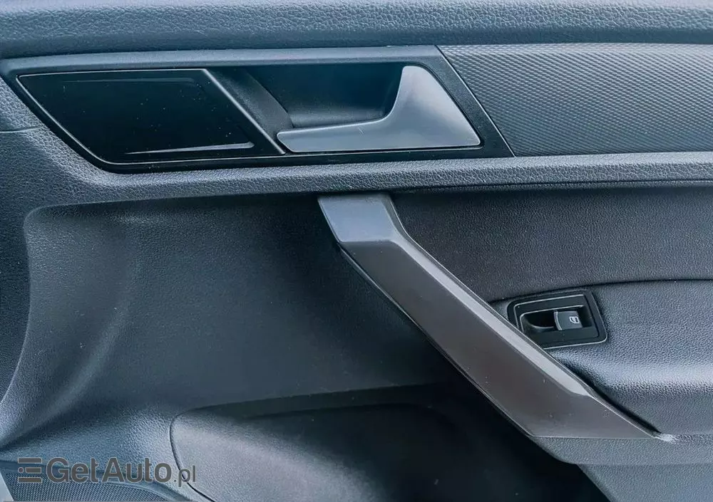 VOLKSWAGEN Caddy Maxi 1.4 TSI Highline DSG