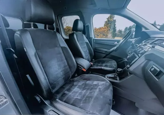 VOLKSWAGEN Caddy Maxi 1.4 TSI Highline DSG