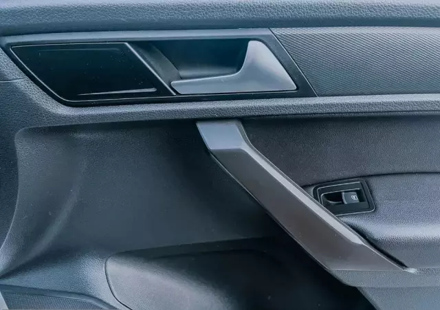 VOLKSWAGEN Caddy Maxi 1.4 TSI Highline DSG