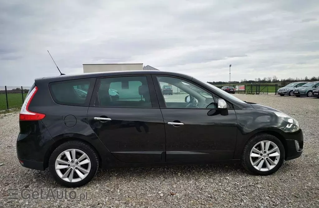 RENAULT Grand Scenic 