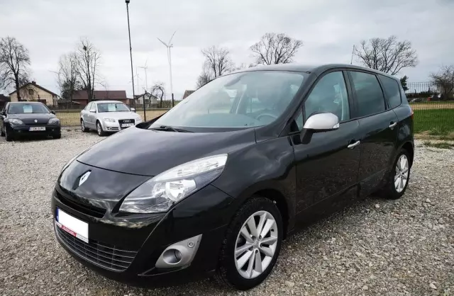RENAULT Grand Scenic 
