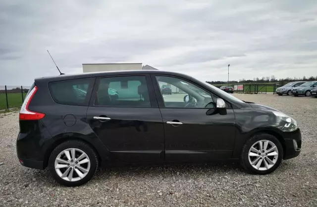 RENAULT Grand Scenic 