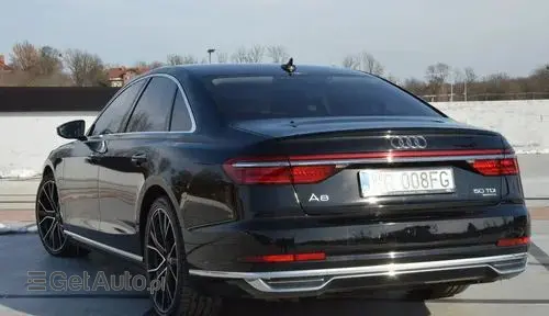 AUDI A8 