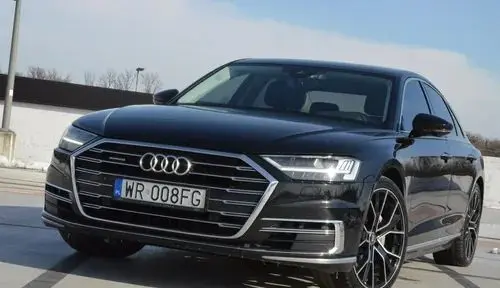 AUDI A8 