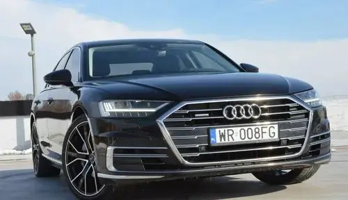 AUDI A8 