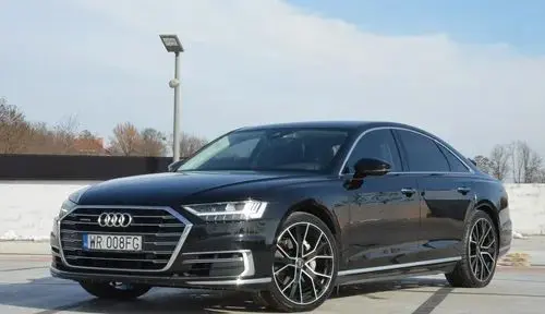 AUDI A8 