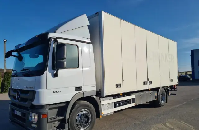 MERCEDES-BENZ Actros 