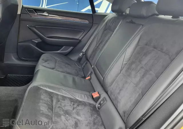 VOLKSWAGEN Arteon 2.0 TSI DSG Elegance