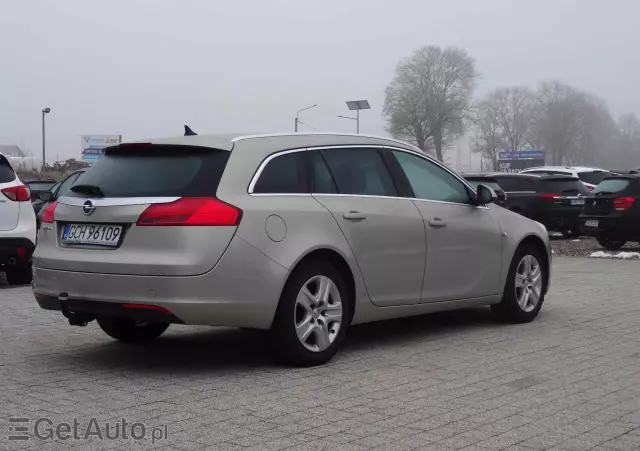 OPEL Insignia 1.6 Edition