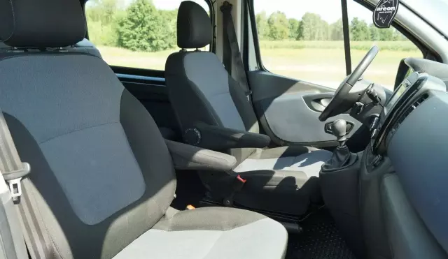OPEL Vivaro 