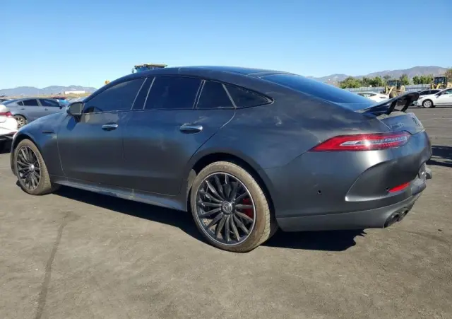 MERCEDES-BENZ AMG GT 