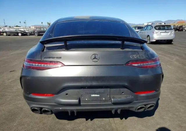 MERCEDES-BENZ AMG GT 