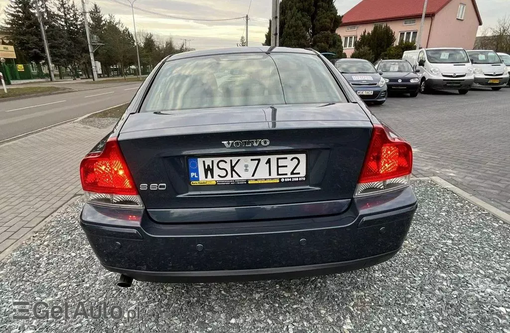 VOLVO S60 