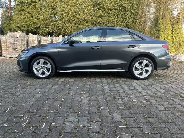 AUDI A3 S line S tronic