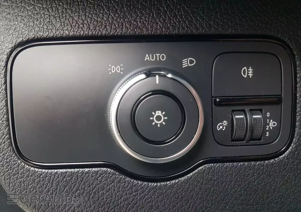 MERCEDES-BENZ Sprinter CHŁODNIA 8EP IZOTERMA AGREGAT ZANOTTI 4,12x2,15x2,30 KLIMA 314CDI 