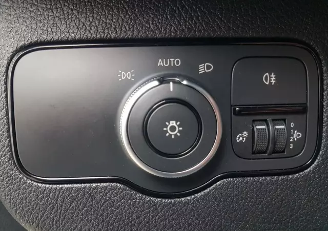 MERCEDES-BENZ Sprinter CHŁODNIA 8EP IZOTERMA AGREGAT ZANOTTI 4,12x2,15x2,30 KLIMA 314CDI 