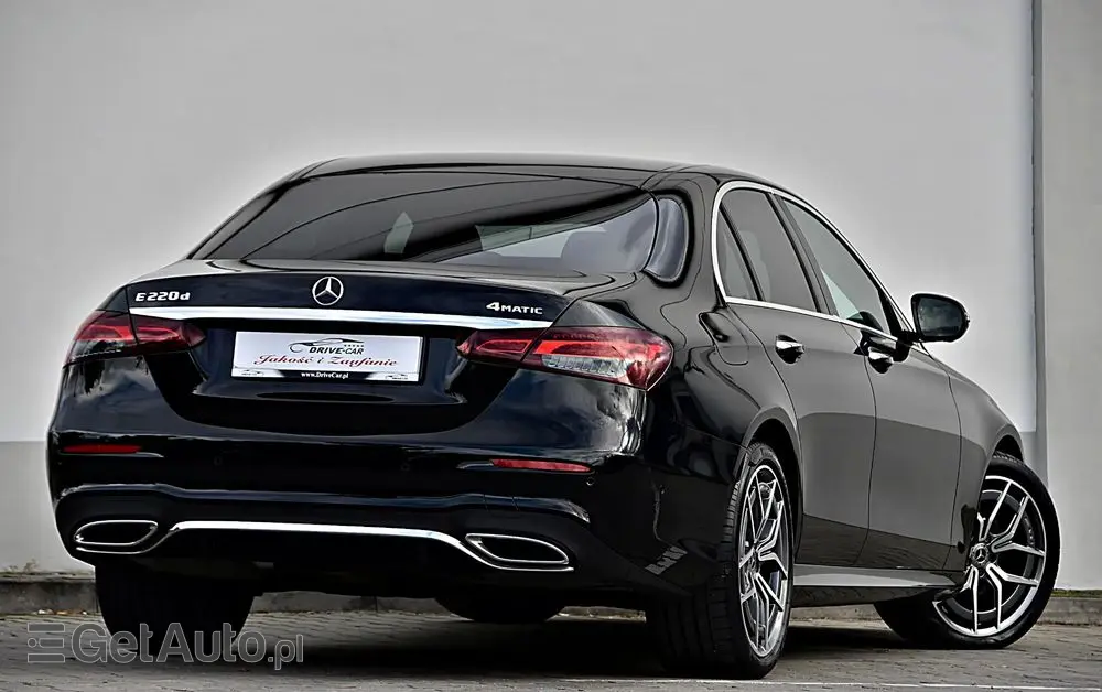 MERCEDES-BENZ Klasa E 220 d 4-Matic AMG