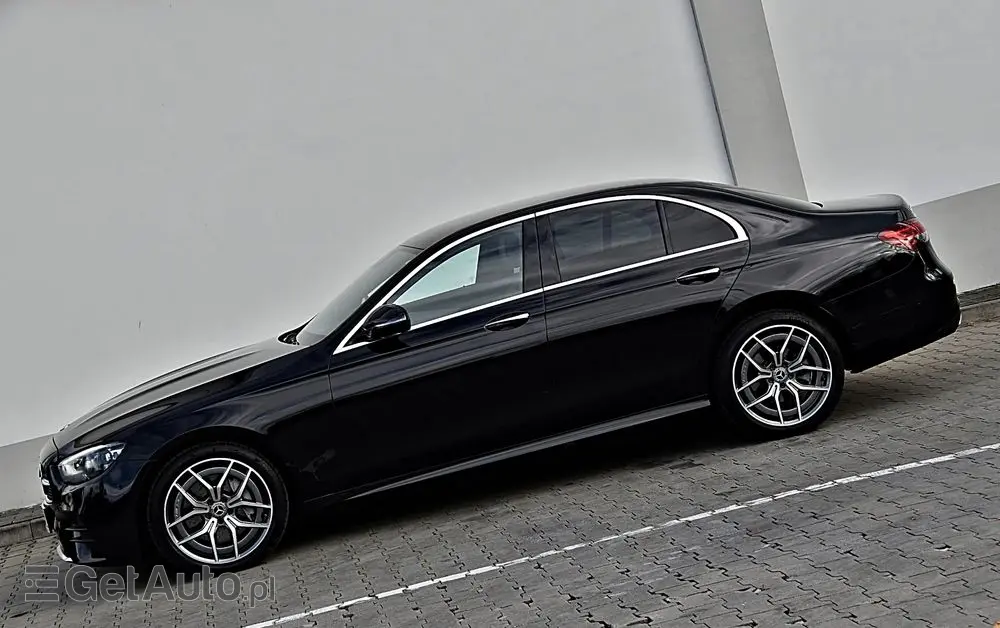 MERCEDES-BENZ Klasa E 220 d 4-Matic AMG