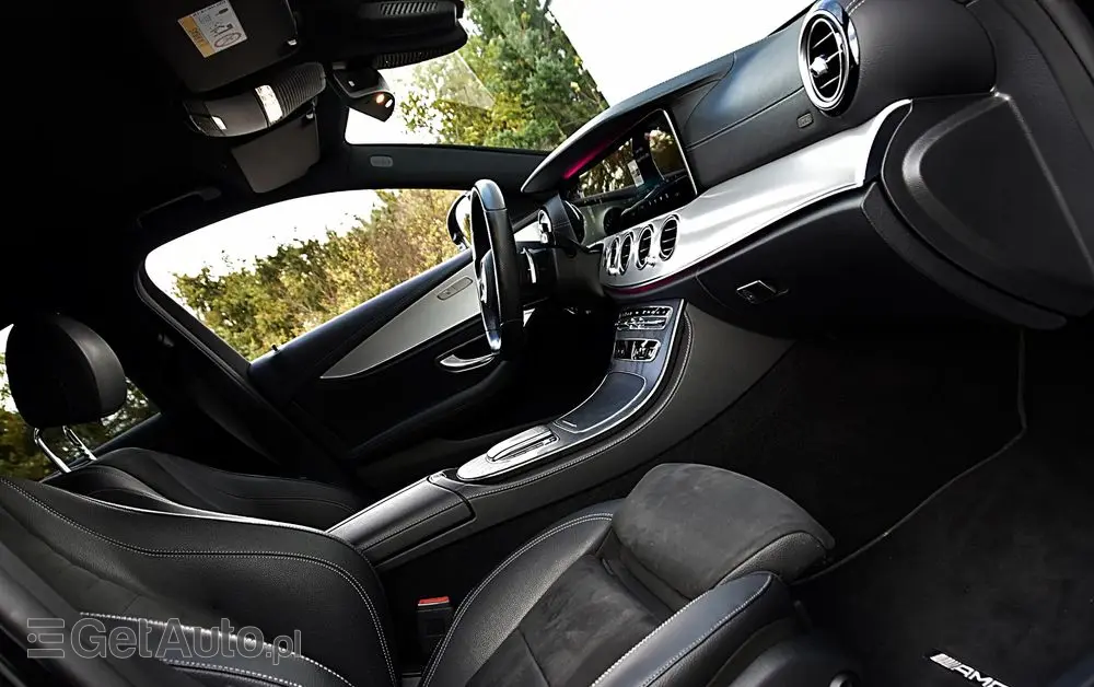 MERCEDES-BENZ Klasa E 220 d 4-Matic AMG