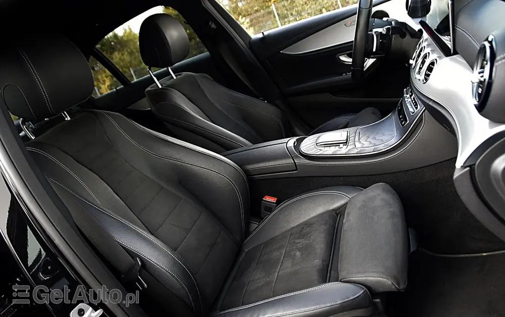 MERCEDES-BENZ Klasa E 220 d 4-Matic AMG