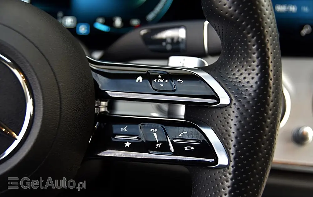 MERCEDES-BENZ Klasa E 220 d 4-Matic AMG