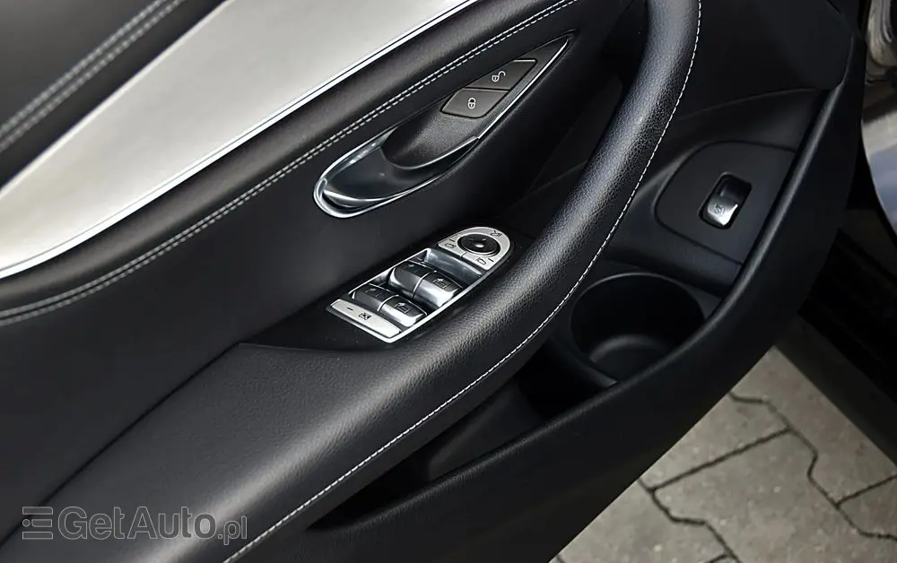 MERCEDES-BENZ Klasa E 220 d 4-Matic AMG