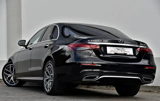 MERCEDES-BENZ Klasa E 220 d 4-Matic AMG