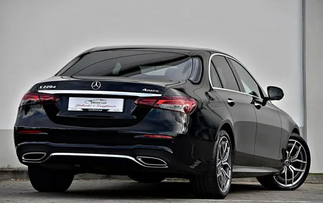 MERCEDES-BENZ Klasa E 220 d 4-Matic AMG