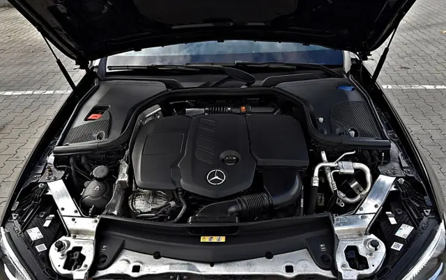 MERCEDES-BENZ Klasa E 220 d 4-Matic AMG