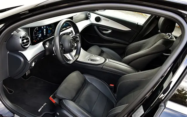 MERCEDES-BENZ Klasa E 220 d 4-Matic AMG