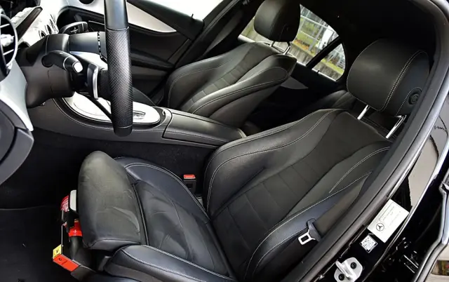 MERCEDES-BENZ Klasa E 220 d 4-Matic AMG