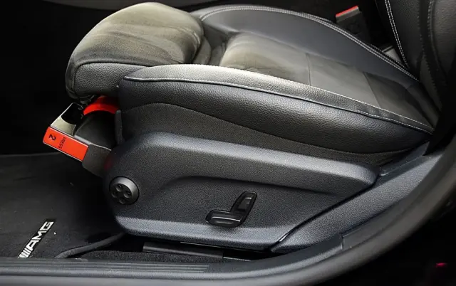 MERCEDES-BENZ Klasa E 220 d 4-Matic AMG