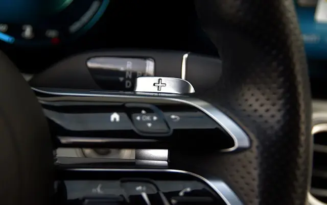 MERCEDES-BENZ Klasa E 220 d 4-Matic AMG