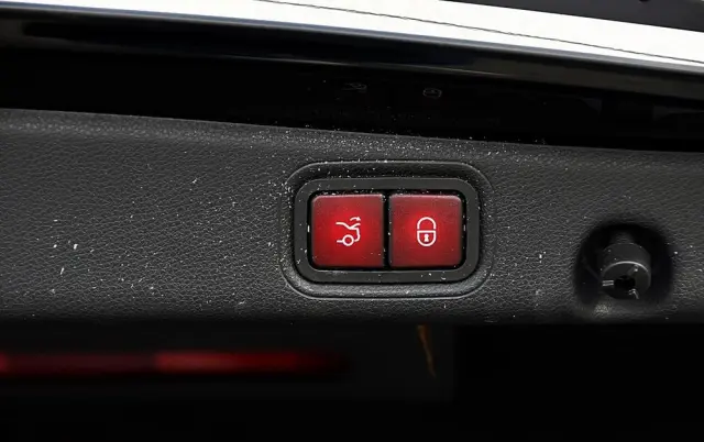 MERCEDES-BENZ Klasa E 220 d 4-Matic AMG