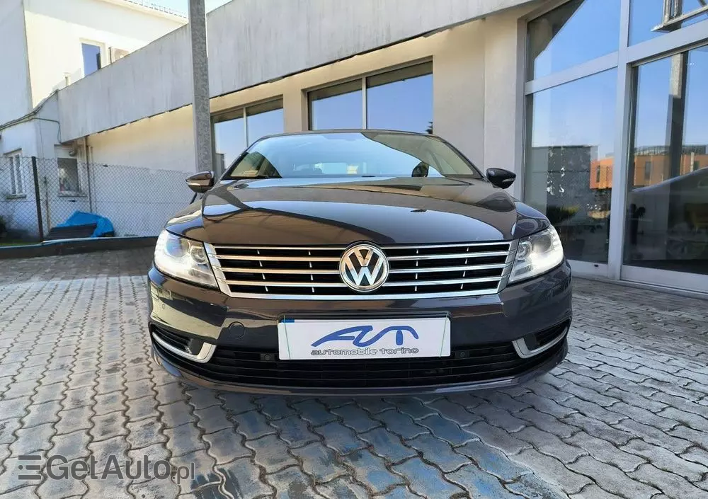 VOLKSWAGEN Passat CC 