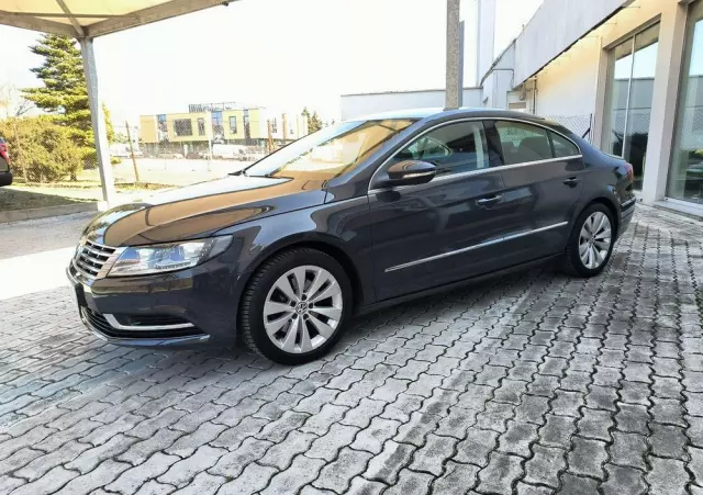 VOLKSWAGEN Passat CC 