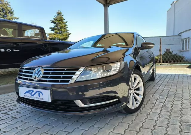 VOLKSWAGEN Passat CC 
