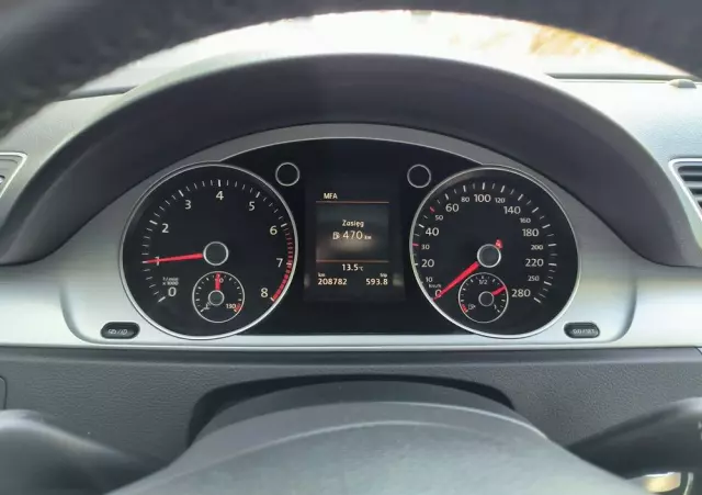 VOLKSWAGEN Passat CC 