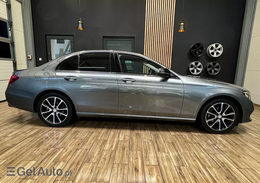 MERCEDES-BENZ Klasa E 220 d Business Edition 9G-TRONIC